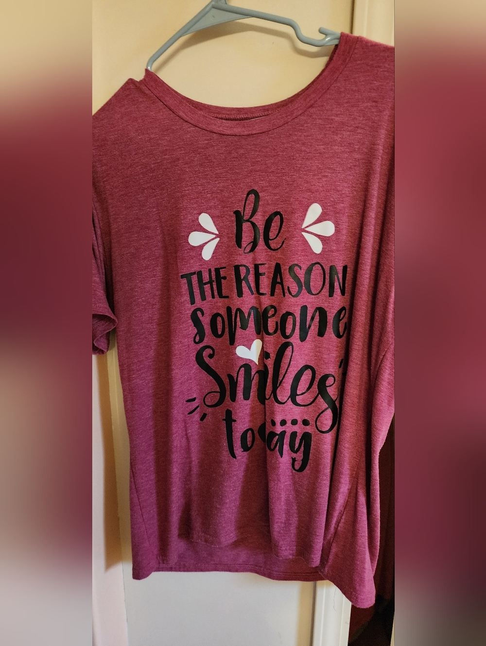 Be The Reason Someone Smiles Today Graphic Tee - Raspberry Pink